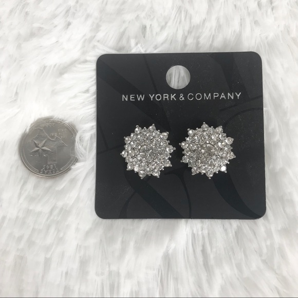 NY&C▪️ Crystal Stud Earrings▪️Silver - Picture 2 of 4
